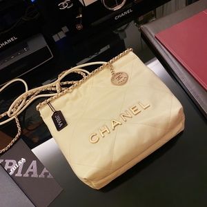 Meet your Posher, Albert